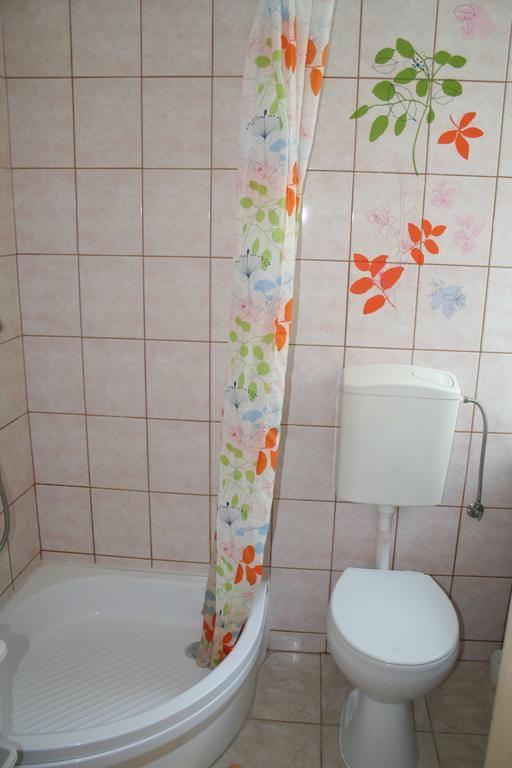 Hostel Aleje 28 クラクフ 部屋 写真